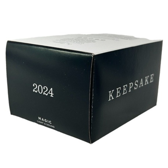 Hallmark TRICK-OR-TREATING PALS 2024 Halloween Keepsake Magic Ornament Snoopy - Picture 4 of 6